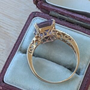 9k Gold Amethyst and Diamond Ring